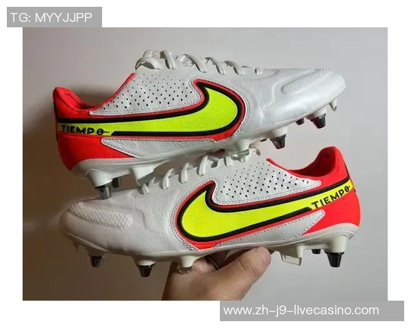 选择适合你的足球鞋sg提升场上表现的秘诀与推荐